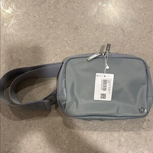 Lululemon Athletica Everywhere Belt Bag Large